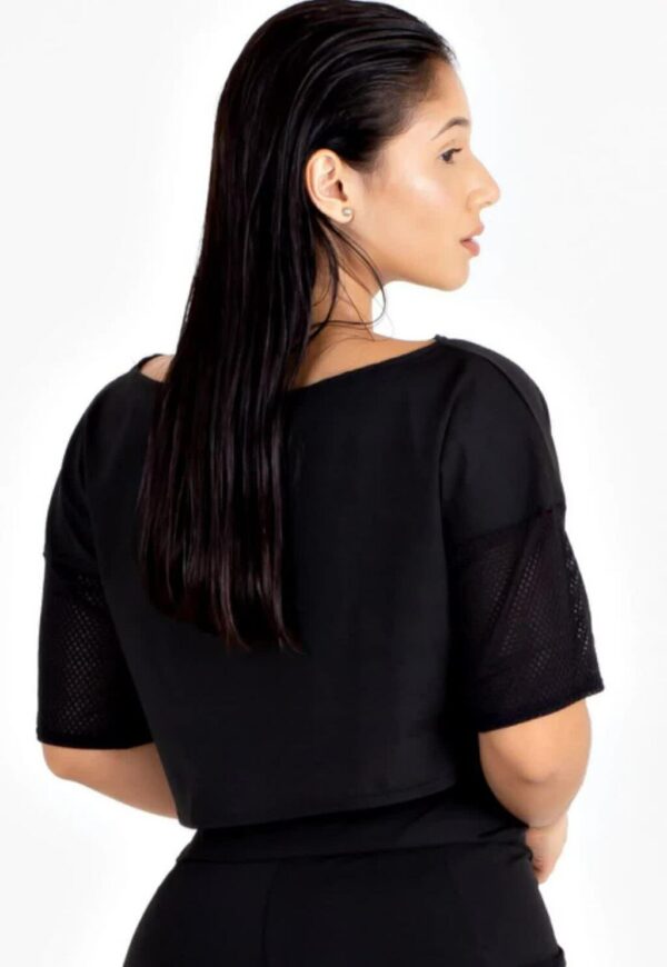 Cropped Fitness Preto com Detalhe Tela - www.athenafitwear.com.br