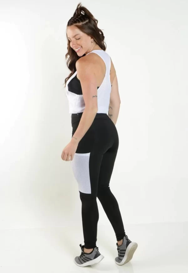 Calça Legging com Bolso em Tela Dry + Regata de Tela + Top Tomara que Caia Preto com Branco Conjunto Fitness www.athenafitwear.com.br