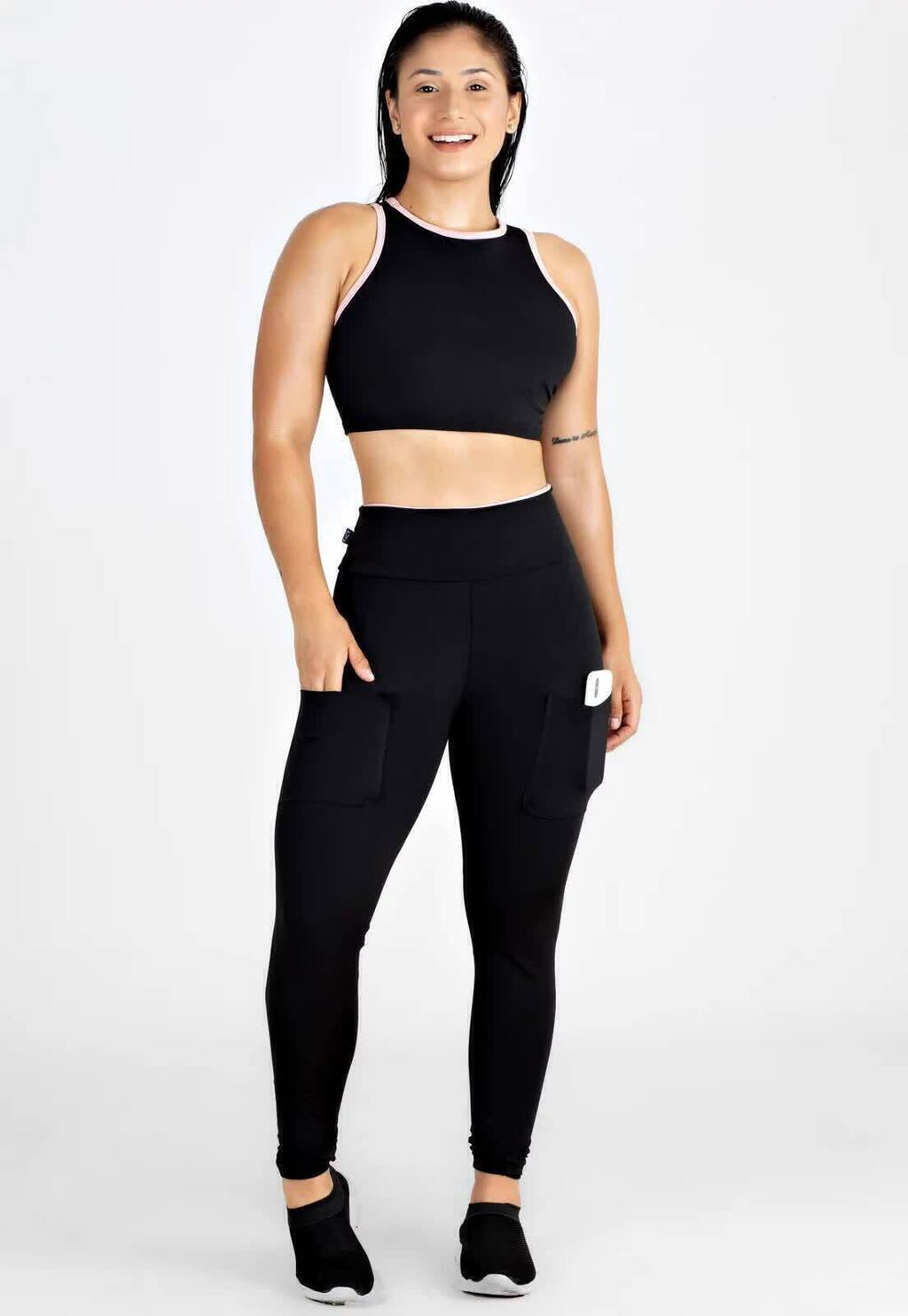 Cropped e Calça Legging Preto Conjunto Fitness www.athenafitwear.com.br