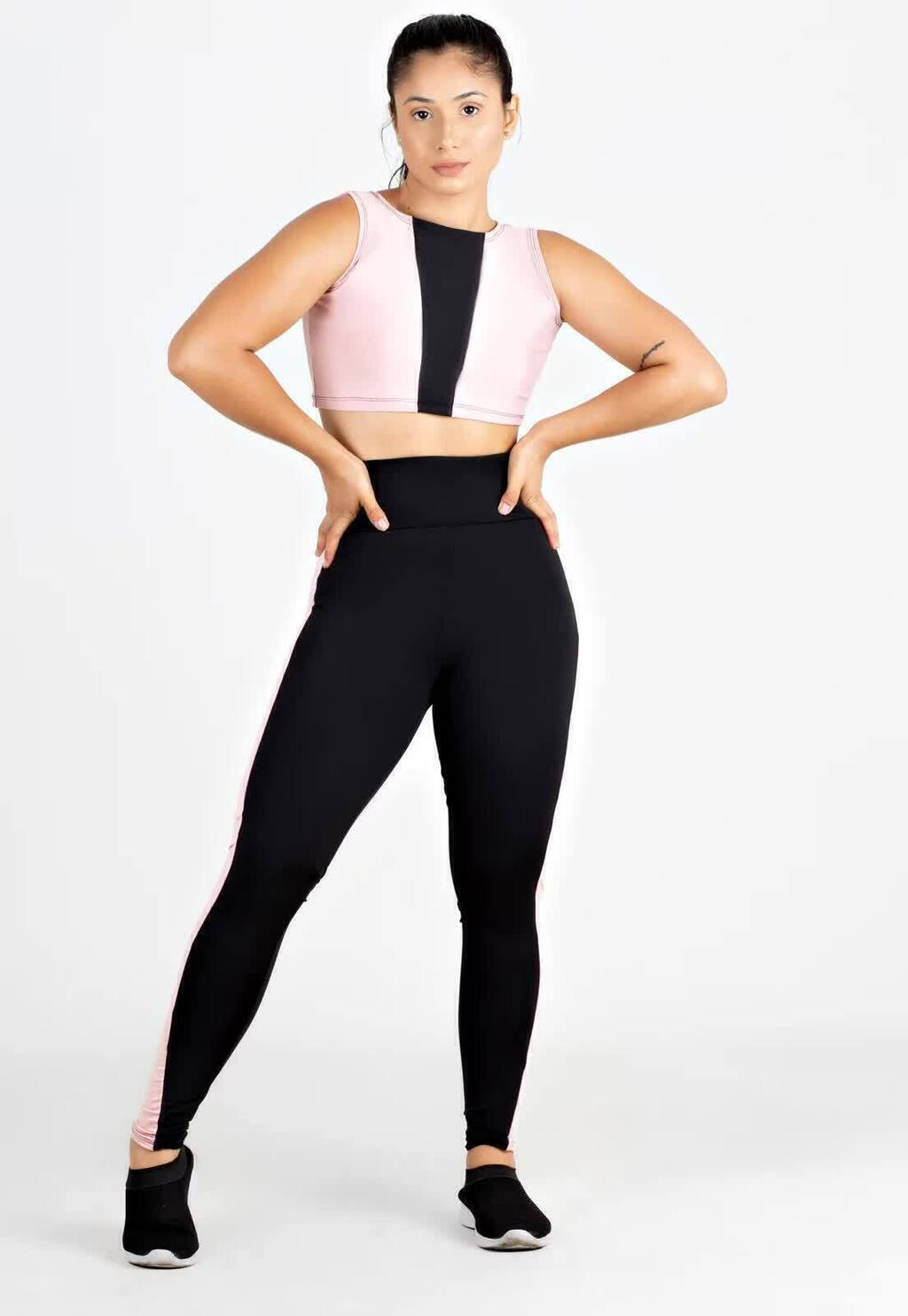 Cropped Top e Calça Legging Preto Rosê Conjunto Fitness www.athenafitwear.com.br