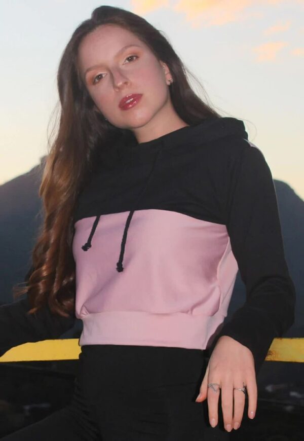 Casaco Suplex Rosê e Preto Feminino Moletom Com Capuz www.athenafitwear.com.br