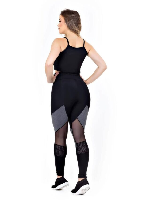 Conjunto Fitness Calça Legging Detalhe Cinza Aço Cropped Detalhe Busto www.athenafitwear.com.br