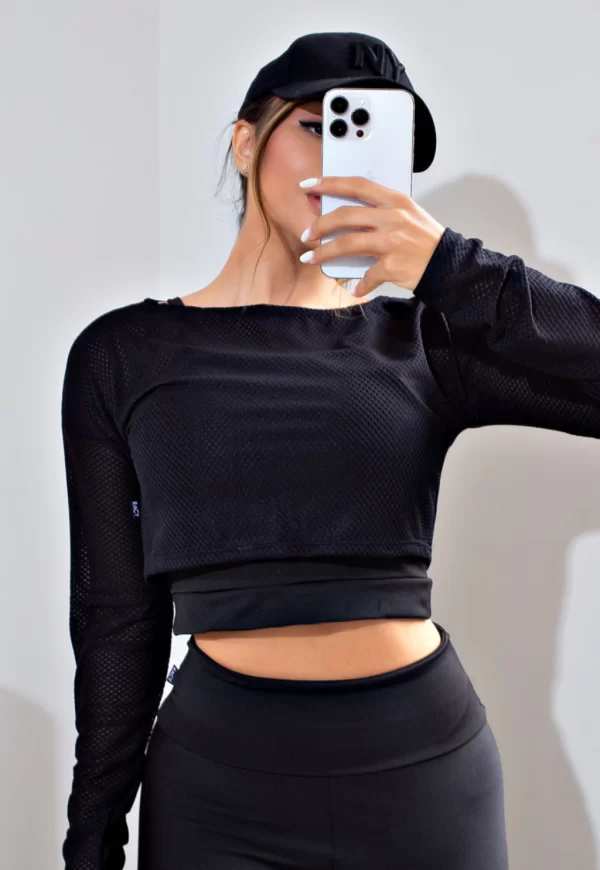 Top Cropped Manga Longa de Tela Dry Fit Preto Fitness www.athenafitwear.com.br
