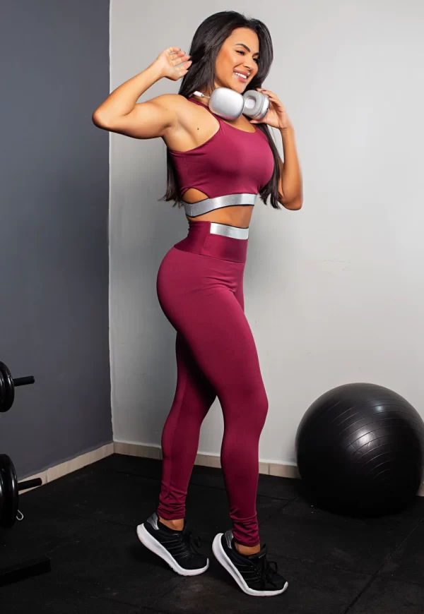 Conjunto Fitness Calça Legging Cintura Alta + Cropped Alcinha Marsala com Elásticos www.athenafitwear.com.br