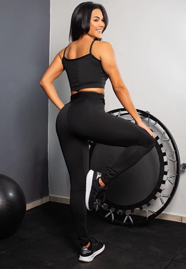 Conjunto Fitness Calça Legging Cintura Alta + Cropped Preto com Elásticos www.athenafitwear.com.br